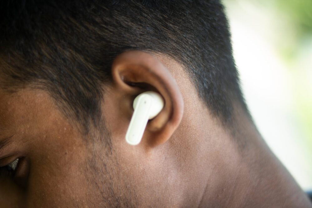 Airpods, ear